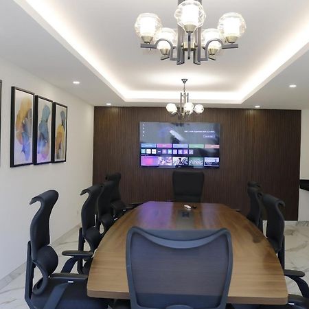 Yaya Hotel & Apartments Найроби Екстериор снимка